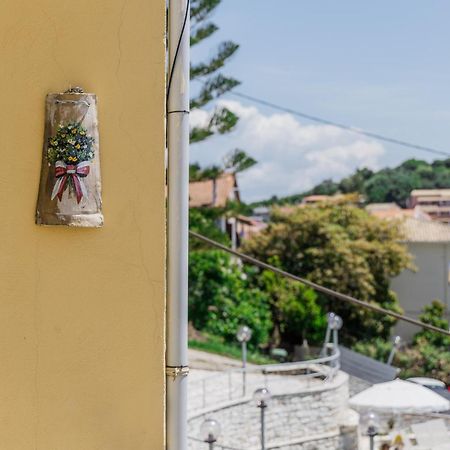 Sunflower Apartments & Studios Kassiopi Ngoại thất bức ảnh