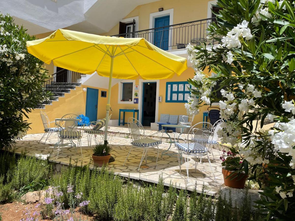 Sunflower Apartments & Studios Kassiopi Ngoại thất bức ảnh