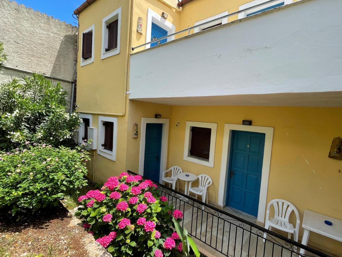Sunflower Apartments & Studios Kassiopi Ngoại thất bức ảnh