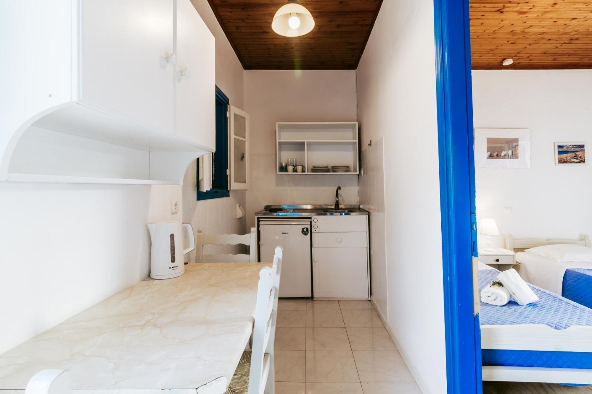 Sunflower Apartments & Studios Kassiopi Ngoại thất bức ảnh