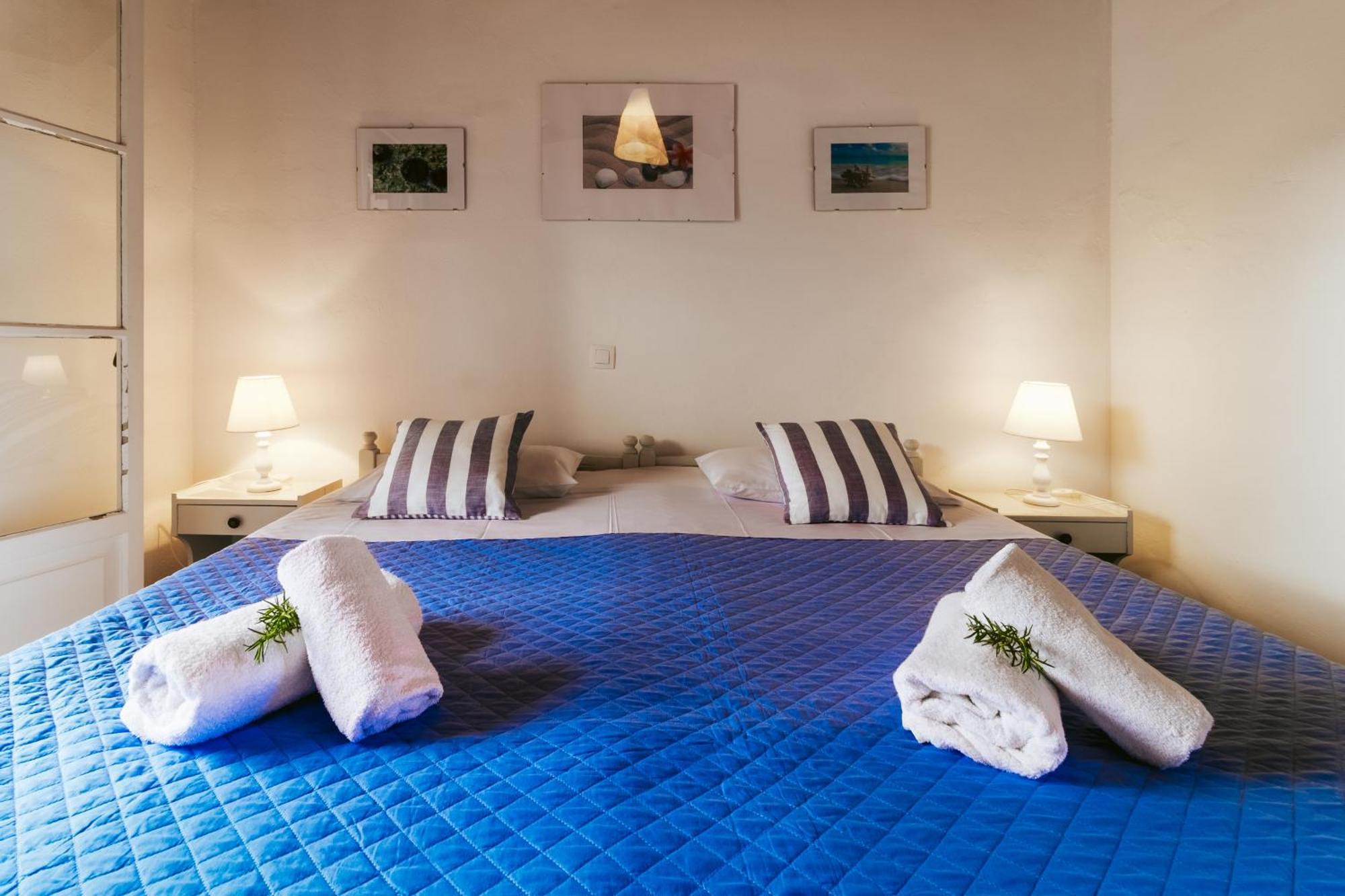 Sunflower Apartments & Studios Kassiopi Ngoại thất bức ảnh
