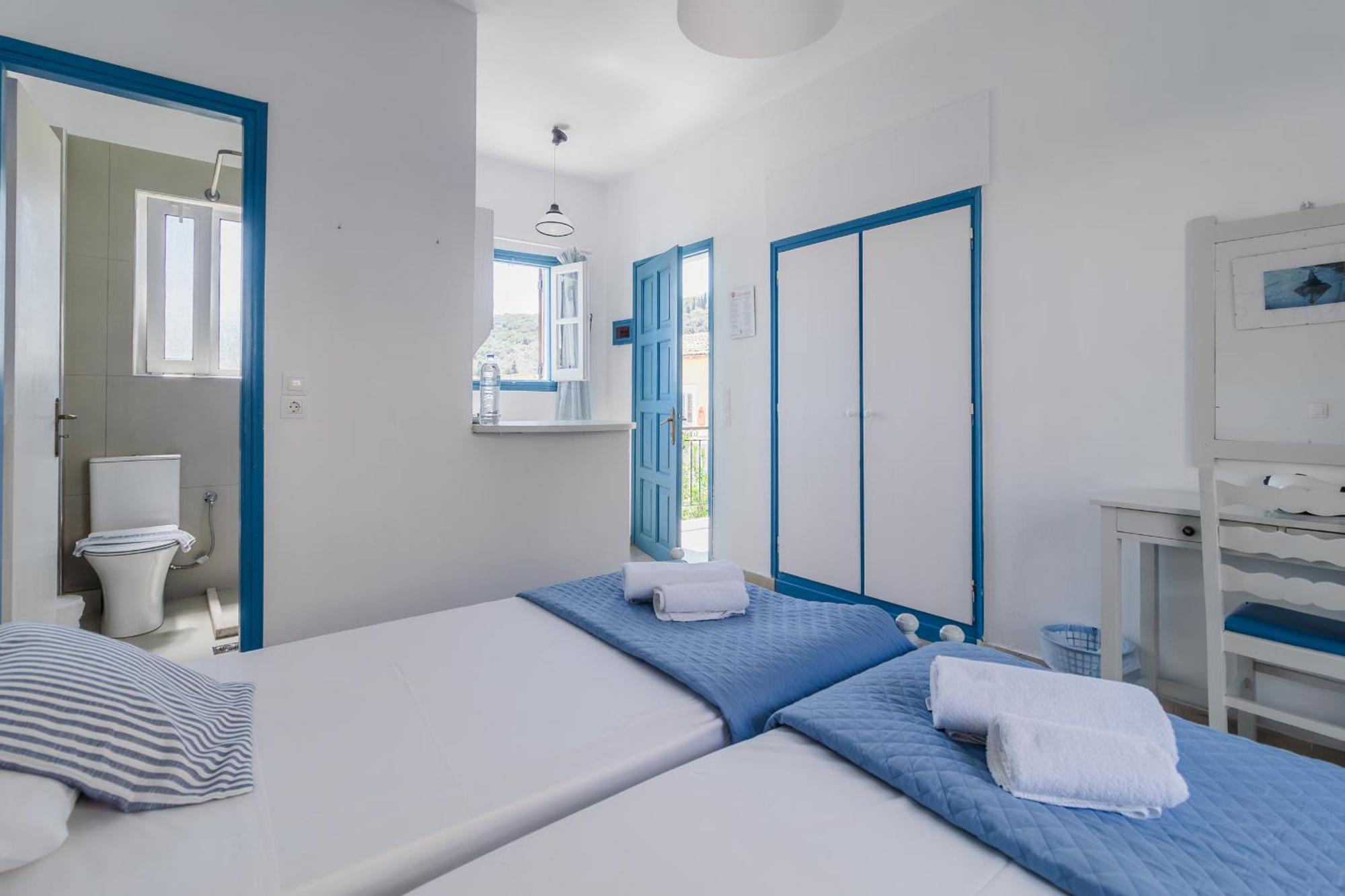Sunflower Apartments & Studios Kassiopi Ngoại thất bức ảnh