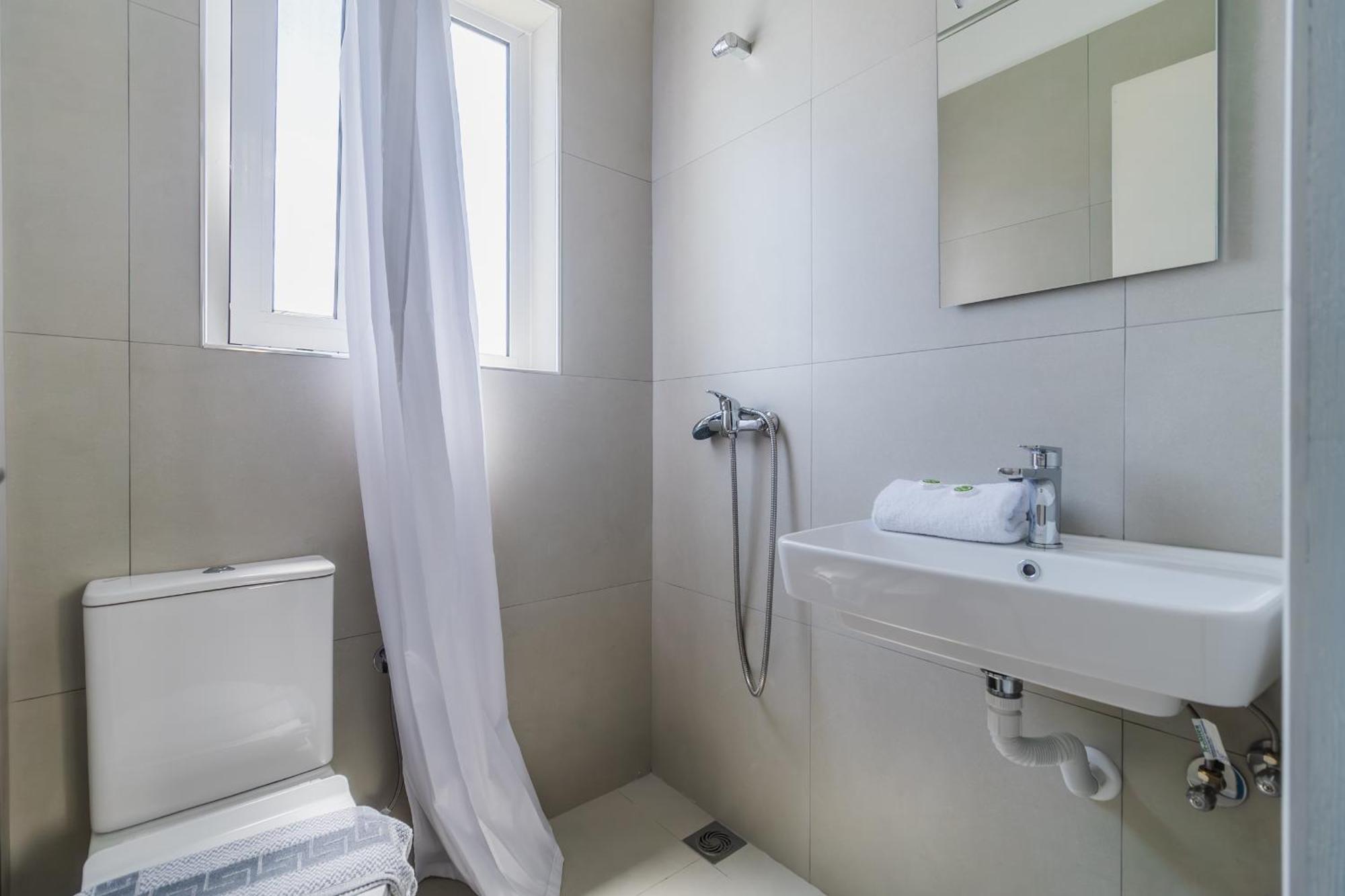 Sunflower Apartments & Studios Kassiopi Ngoại thất bức ảnh