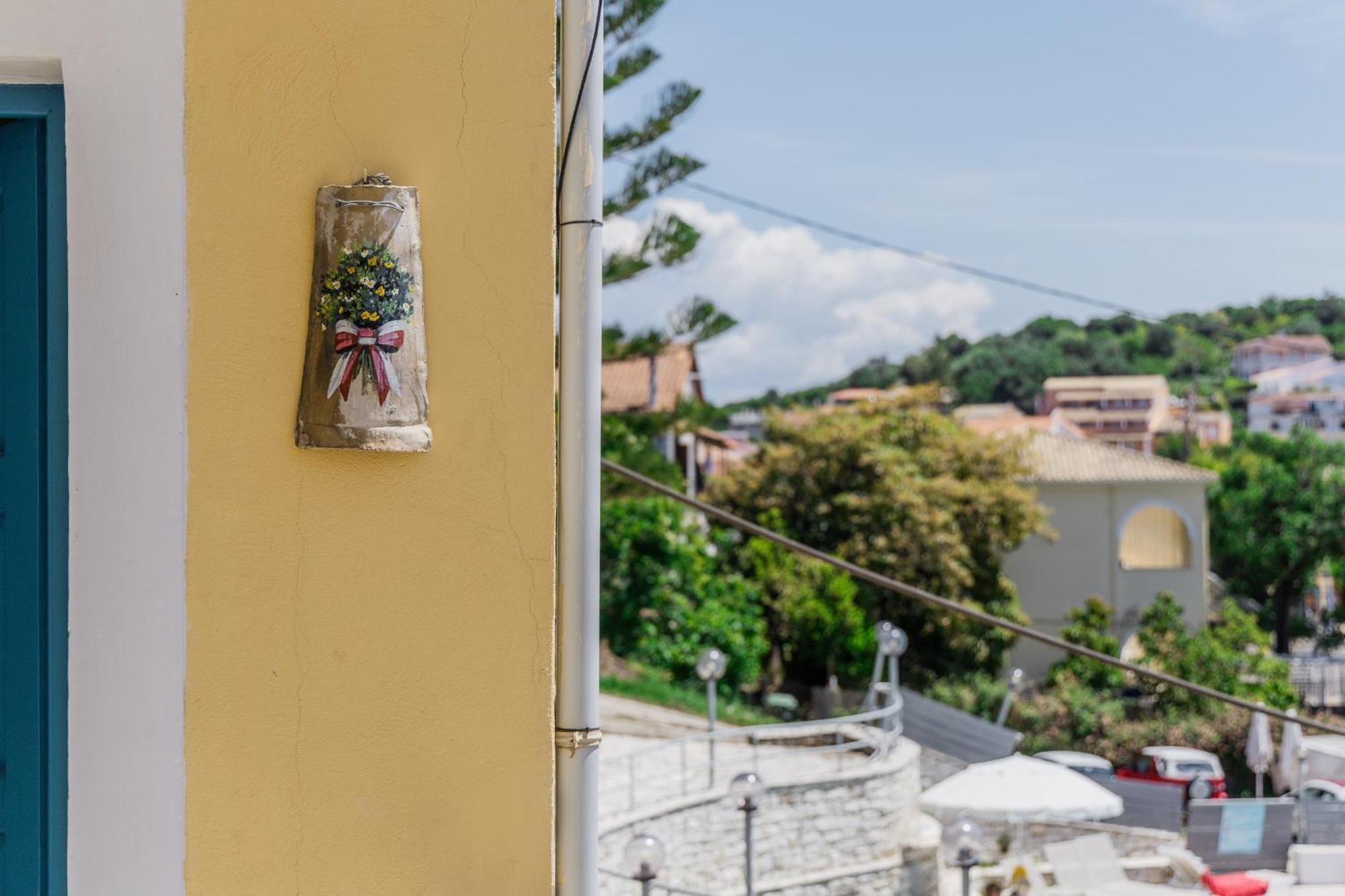Sunflower Apartments & Studios Kassiopi Ngoại thất bức ảnh